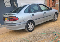 voitures-renault-laguna-1-2000-mazouna-relizane-algerie