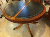 Table ronde style anglais dessus cuir