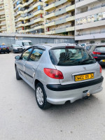 voitures-peugeot-206-2005-annaba-algerie