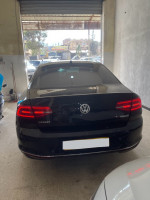 grande-berline-volkswagen-passat-2017-blue-montions-meftah-blida-algerie