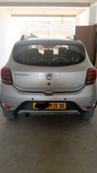 سيارات-dacia-sandero-2019-stepway-لرجام-تيسمسيلت-الجزائر