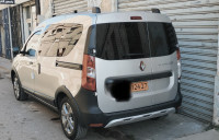 voitures-renault-kangoo-2024-mostaganem-algerie