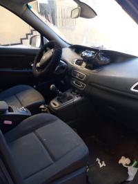 سيارات-renault-scenic-2012-شراقة-الجزائر