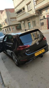 سيارات-volkswagen-golf-7-2018-r-line-الحمادنة-غليزان-الجزائر