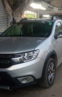 voitures-dacia-sandero-2015-stepway-belkheir-guelma-algerie