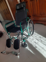 materiel-medical-fauteuil-roulant-inclinable-sidi-bel-abbes-algerie