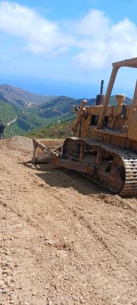 آلة-bulldozer-fiat-alice-fd14-1985-أمالو-بجاية-الجزائر