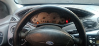 voitures-ford-focus-4-portes-2002-chlef-algerie