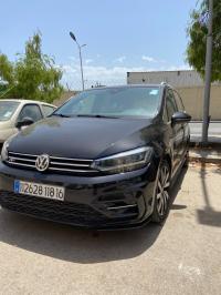 سيارات-volkswagen-touran-2018-familly-دار-البيضاء-الجزائر