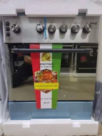 Cuisinière géant disponible 