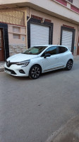 voitures-renault-clio-5-2023-evolution-oran-algerie