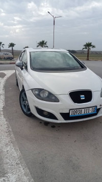 voitures-seat-leon-2011-ain-bessem-bouira-algerie