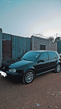 voitures-volkswagen-golf-4-2003-tiaret-algerie