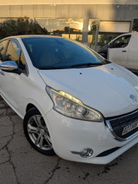 voitures-peugeot-208-2013-allure-batna-algerie