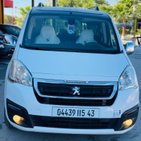 voitures-peugeot-partner-2015-tepee-tadjenanet-mila-algerie