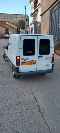 voitures-renault-express-1999-medea-algerie