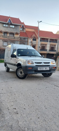 voitures-renault-express-1999-medea-algerie