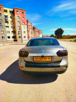 voitures-renault-fluence-2010-privilege-ksar-boukhari-medea-algerie