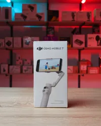Dji Osmo Mobile 7 - Stabilisateur smartphone à 3 axes ( NOUVEAU )
