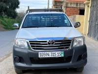 voitures-toyota-hilux-2015-tizi-ouzou-algerie