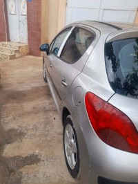 سيارات-peugeot-207-2007-premium-تاوقريت-الشلف-الجزائر