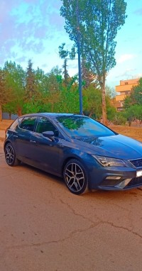 سيدان-متوسطة-seat-leon-2019-beats-عين-طاية-الجزائر