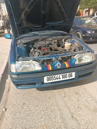 voitures-renault-19-2000-bejaia-algerie