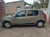 voitures-dacia-sandero-2009-bouira-algerie