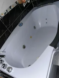 Jacuzzi +radio