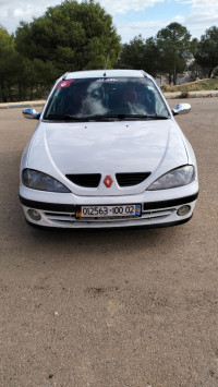 voitures-renault-megane-1-2000-chlef-algerie