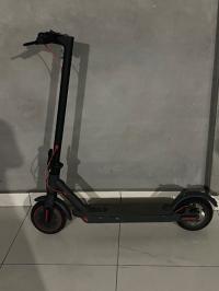 سكوترات-و-زلاجات-trottinette-electrique-bon-etat-برج-الغدير-بوعريريج-الجزائر