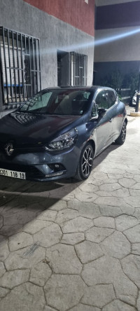 voitures-renault-clio-4-2018-limited-2-el-eulma-setif-algerie