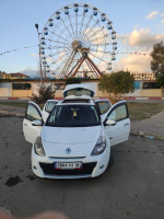 voitures-renault-clio-3-2011-night-and-day-bouira-algerie