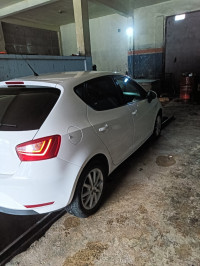 voitures-seat-ibiza-2013-fully-oum-el-bouaghi-algerie