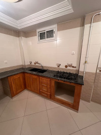 appartement-location-f2-alger-dar-el-beida-algerie