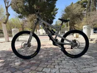 CANYON Downhill 