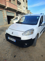 voitures-peugeot-partner-2014-amira-arras-mila-algerie