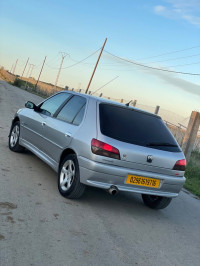 voitures-peugeot-306-1997-jijel-algerie