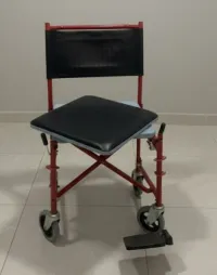Chaise Roulante et Chaise de Toilette 2 en 1 (Neuve)