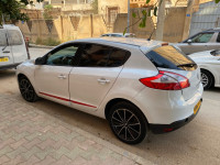 voitures-renault-megane-3-2015-new-play-bab-ezzouar-alger-algerie