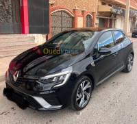 voitures-renault-clio-5-2023-rs-line-dely-brahim-alger-algerie