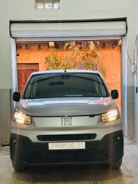 voitures-fiat-doblo-2024-new-saida-algerie