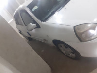 voitures-renault-clio-campus-2010-tiaret-algerie