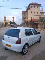 voitures-renault-clio-campus-2012-bye-khemis-el-khechna-boumerdes-algerie