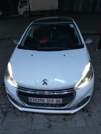 سيارات-peugeot-208-2019-أقبو-بجاية-الجزائر