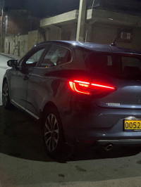 voitures-renault-clio-5-intens-2021-el-fedjoudj-guelma-algerie