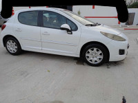 voitures-peugeot-207-2012-constantine-algerie