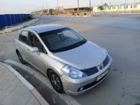 Nissan Tiida 4 portes 2008 Tiida 4 portes