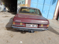 berline-mercedes-classe-c-1982-300d-adrar-algerie