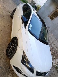 voitures-seat-leon-2017-fr15-makouda-tizi-ouzou-algerie